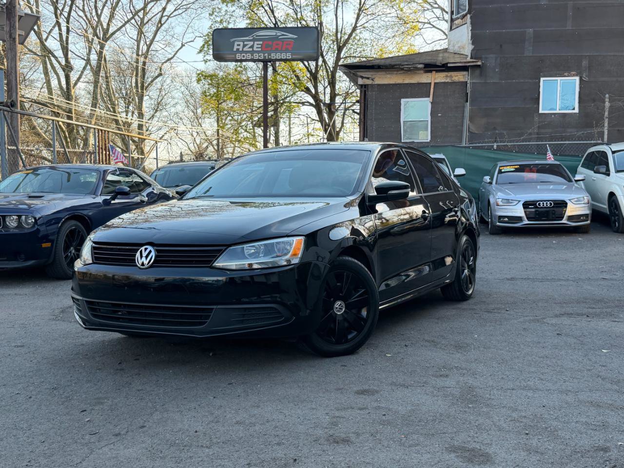 Used 2014 Volkswagen Jetta SE FWD image 2