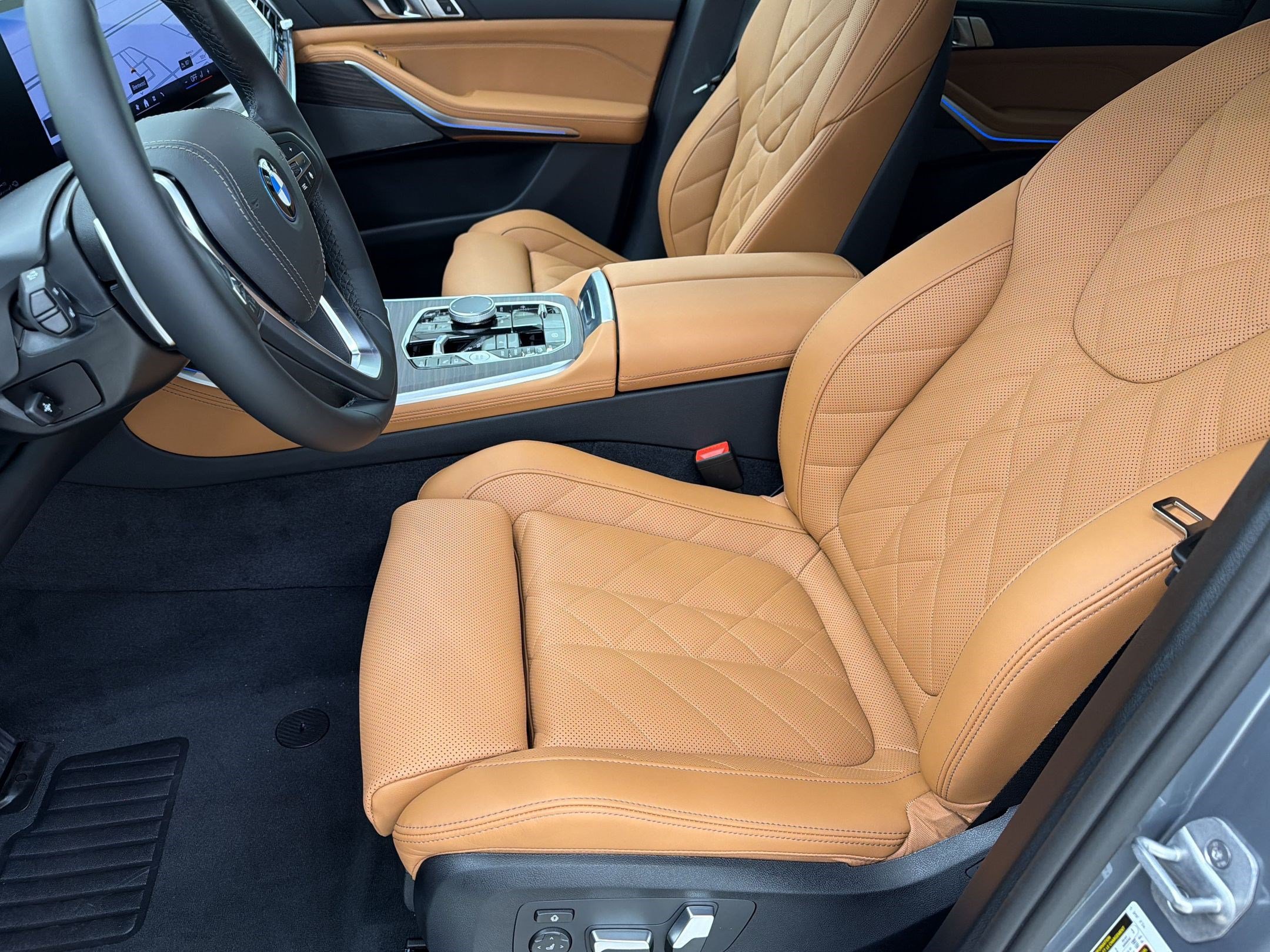 New 2026 BMW X5 xDrive50e w/ Premium Package AWD/4WD image 5