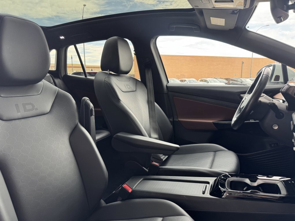 Used 2021 Volkswagen ID.4 Pro S w/ ID.4 Protection Package image 41