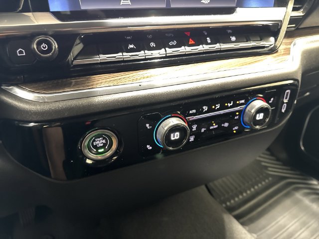 Used 2023 Chevrolet Silverado 1500 LT AWD/4WD image 19