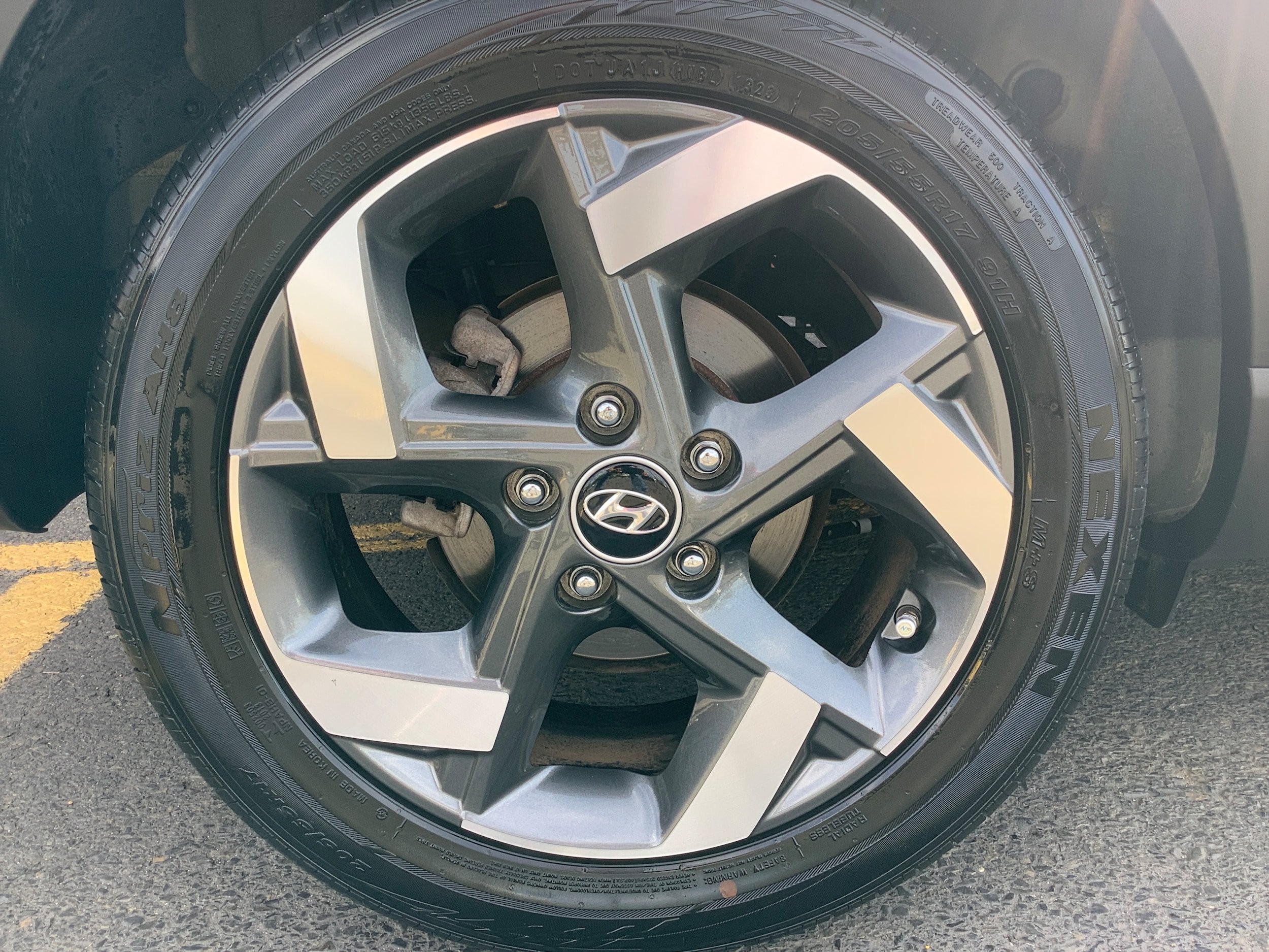 Used 2023 Hyundai Venue SEL w/ Cargo Package FWD image 21