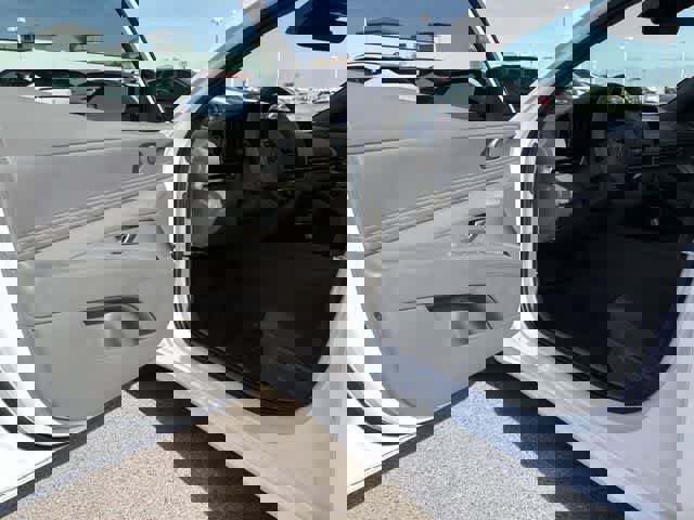 Certified 2025 Hyundai Elantra SEL image 10