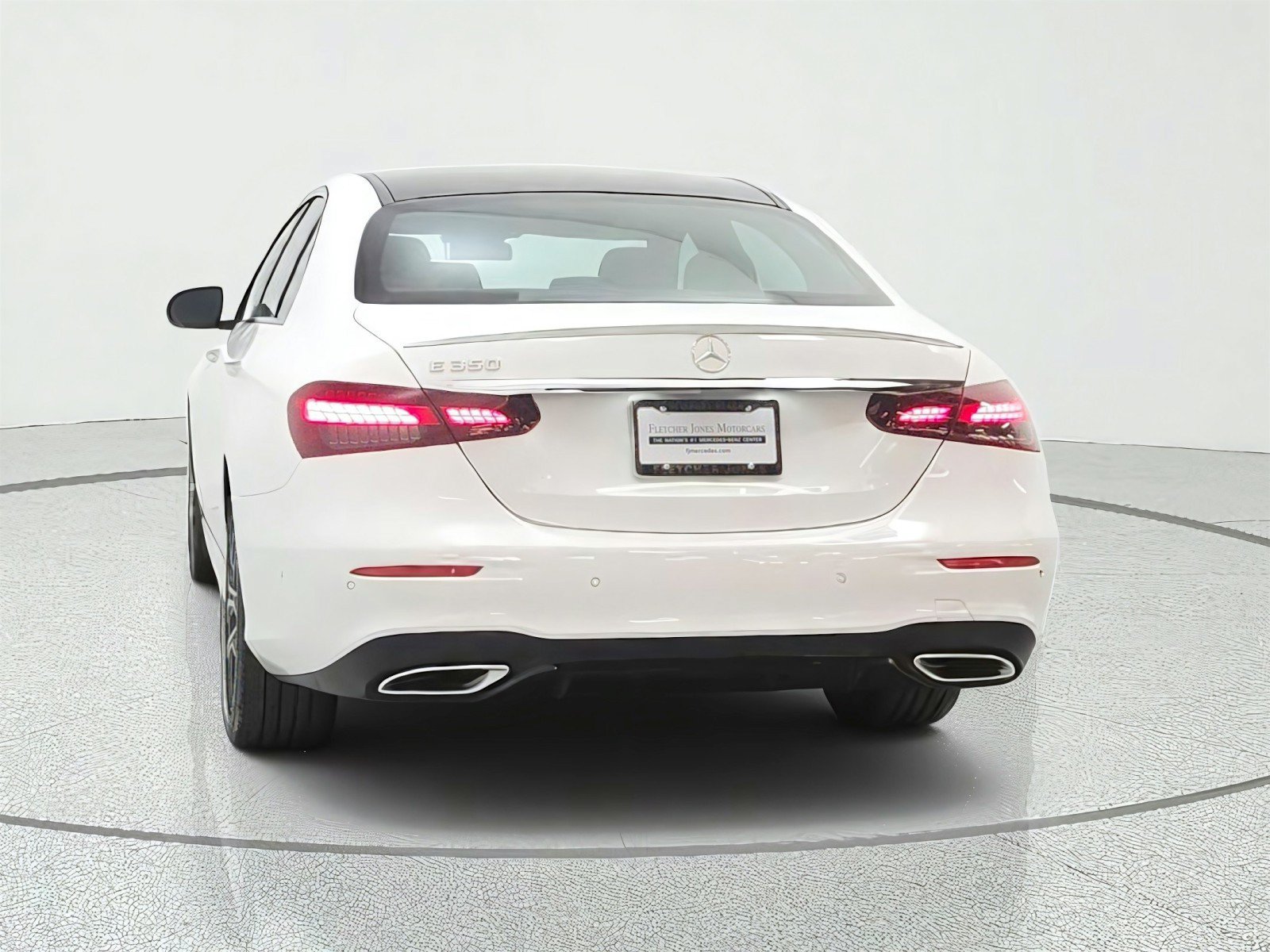 Used 2022 Mercedes-Benz E 350 Sedan image 6
