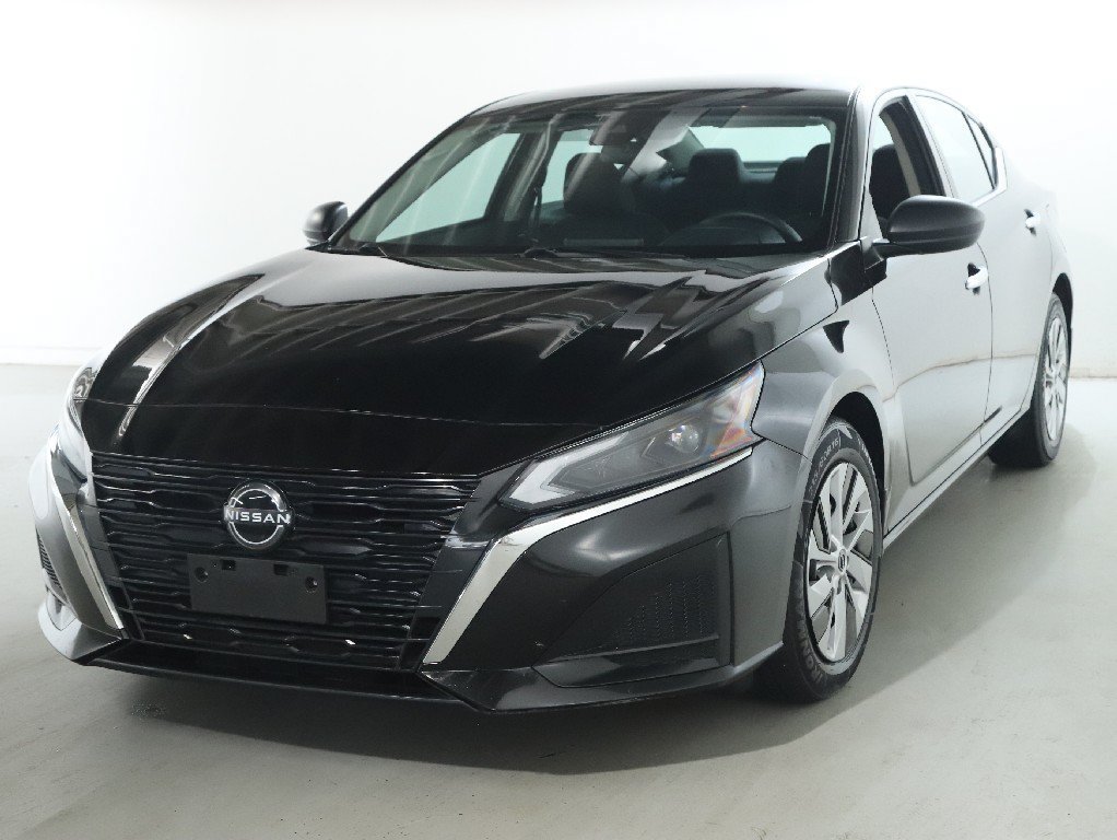 Used 2024 Nissan Altima 2.5 S FWD image 5