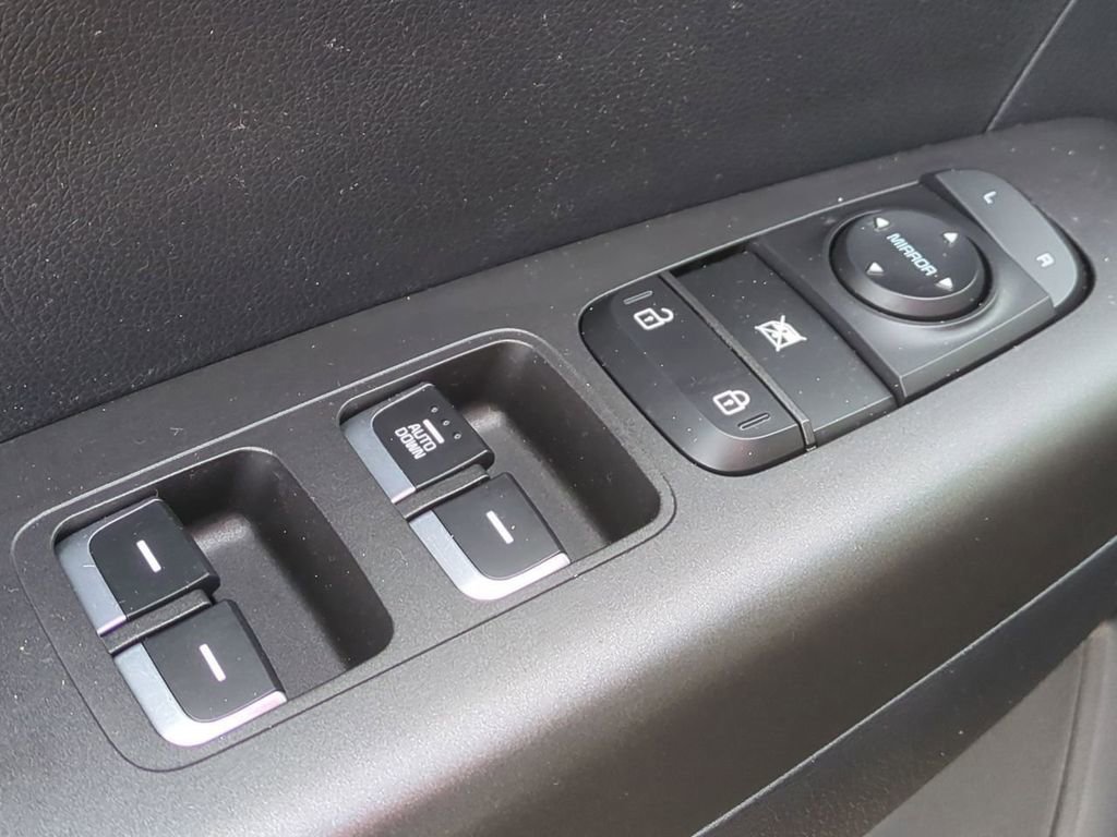 Used 2021 Kia Sportage LX AWD/4WD image 12