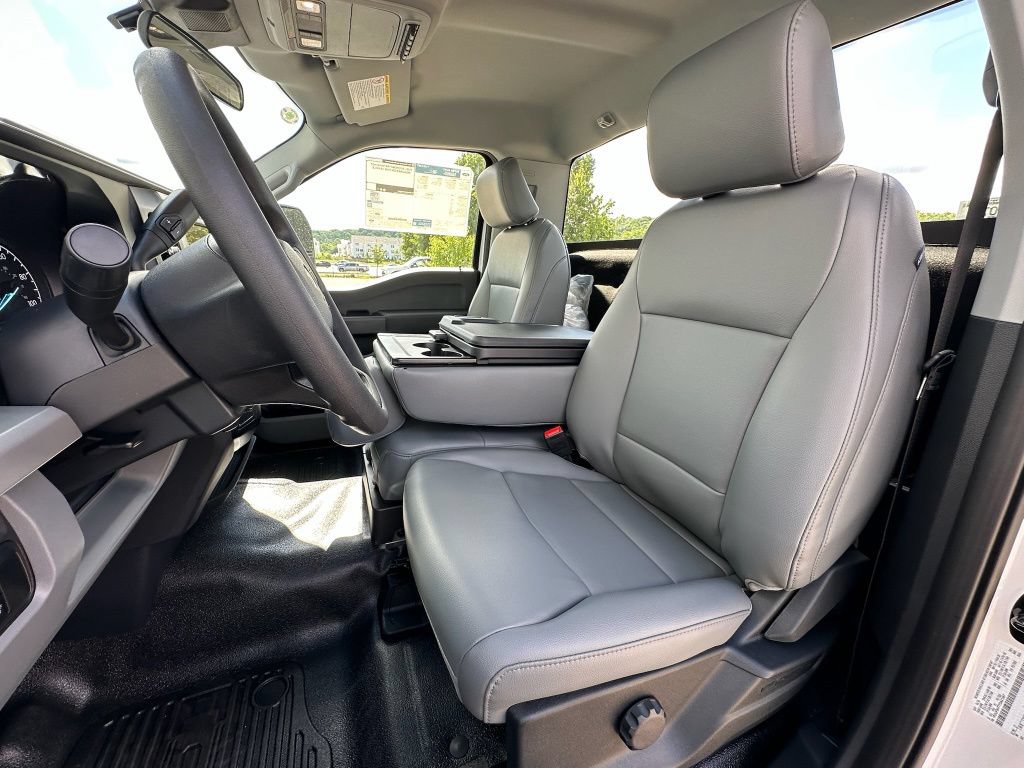 New 2026 Ford F550 4x4 Regular Cab Super Duty image 16