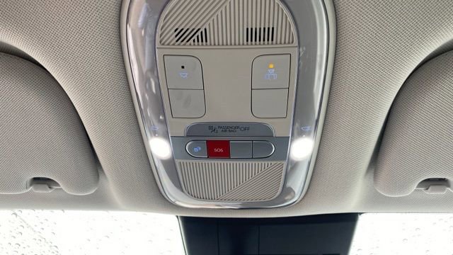 Used 2025 Hyundai Ioniq 5 SE image 38