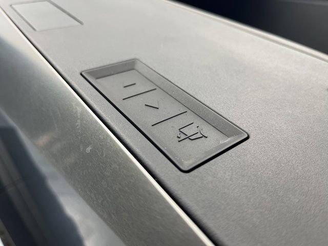 Used 2025 Tesla Cybertruck AWD Crew Cab image 18