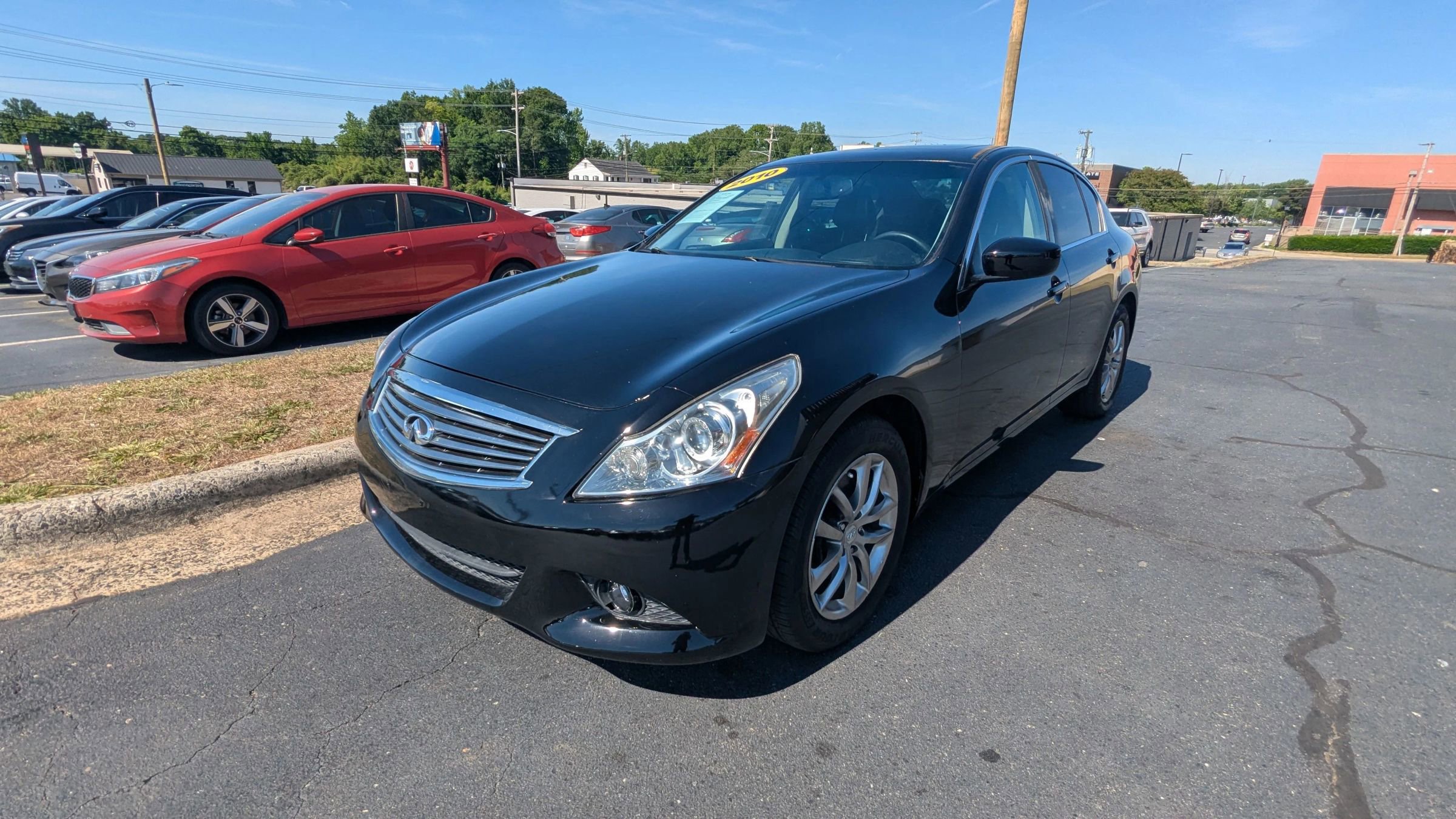 Used 2010 INFINITI G37 x Sedan w/ Premium Pkg AWD/4WD image 3