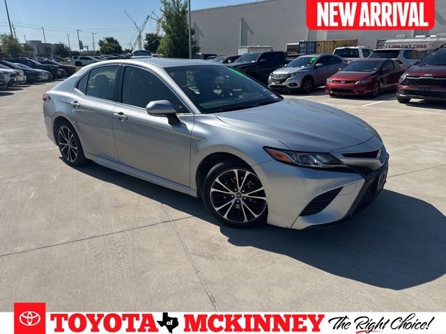 Used 2018 Toyota Camry SE w/ Convenience Package