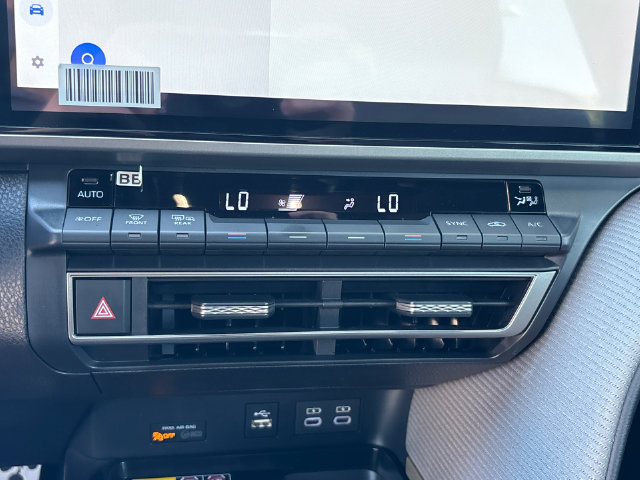 Certified 2026 Toyota Camry SE w/ Multimedia Upgrade Package FWD image 28