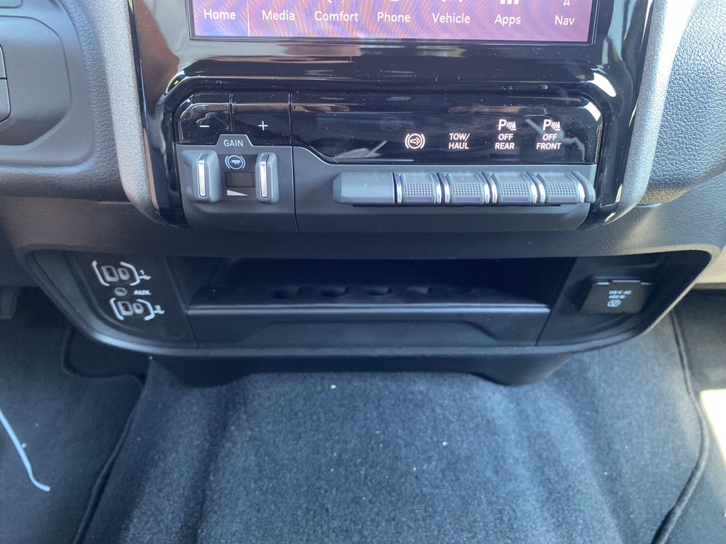 New 2026 RAM 3500 Tradesman AWD/4WD image 29