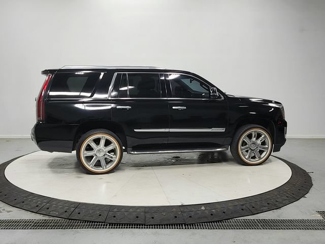 Used 2016 Cadillac Escalade 2WD image 9