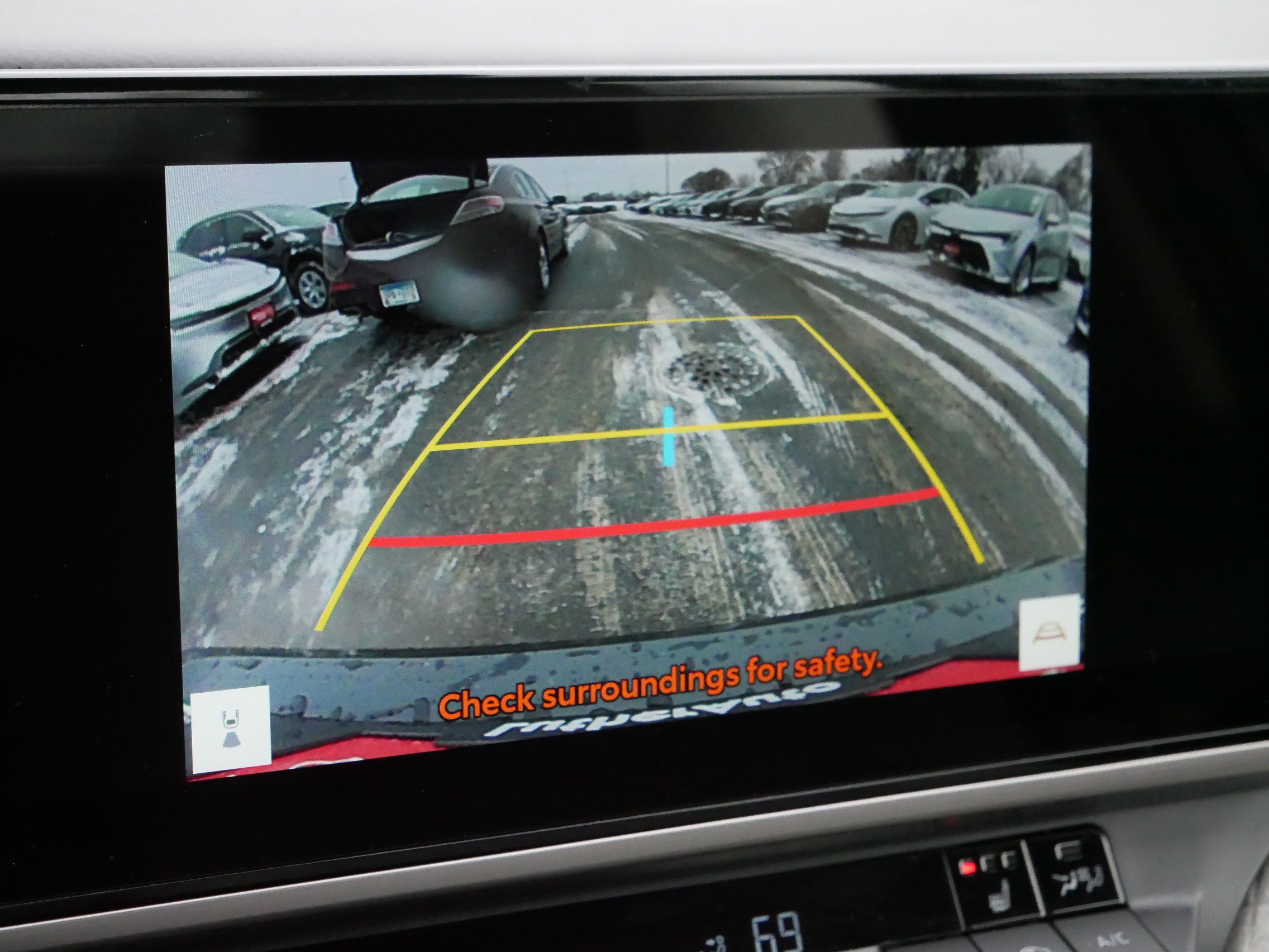 Used 2025 Toyota Camry XLE image 31