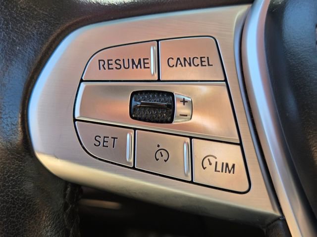 Used 2022 BMW 740i xDrive w/ Premium Package image 34