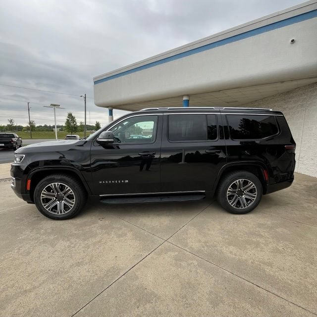 Used 2024 Jeep Wagoneer Series II AWD/4WD image 2