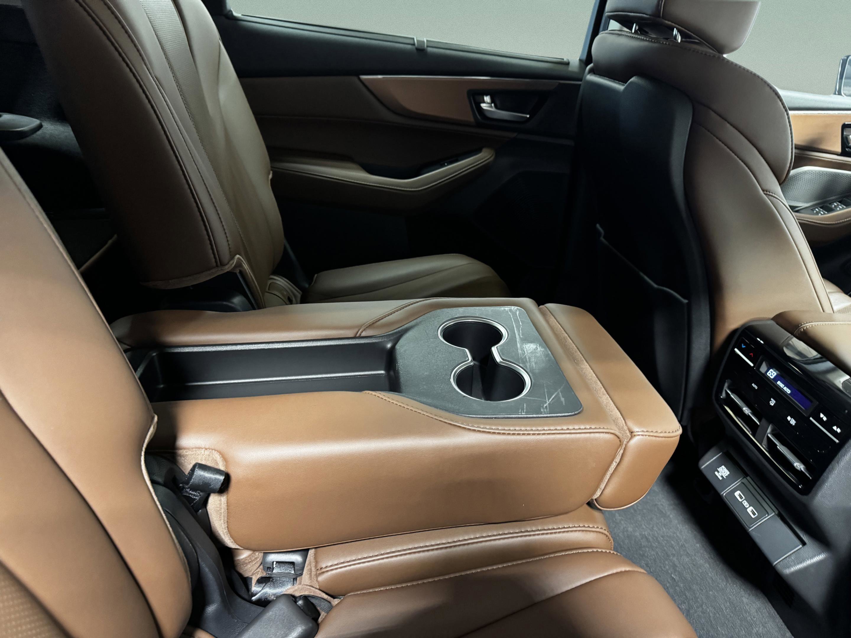 Certified 2023 Acura MDX FWD w/ Technology Package image 34