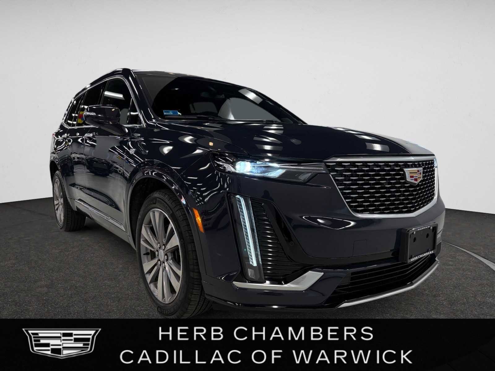 Used 2025 Cadillac XT6 Premium Luxury