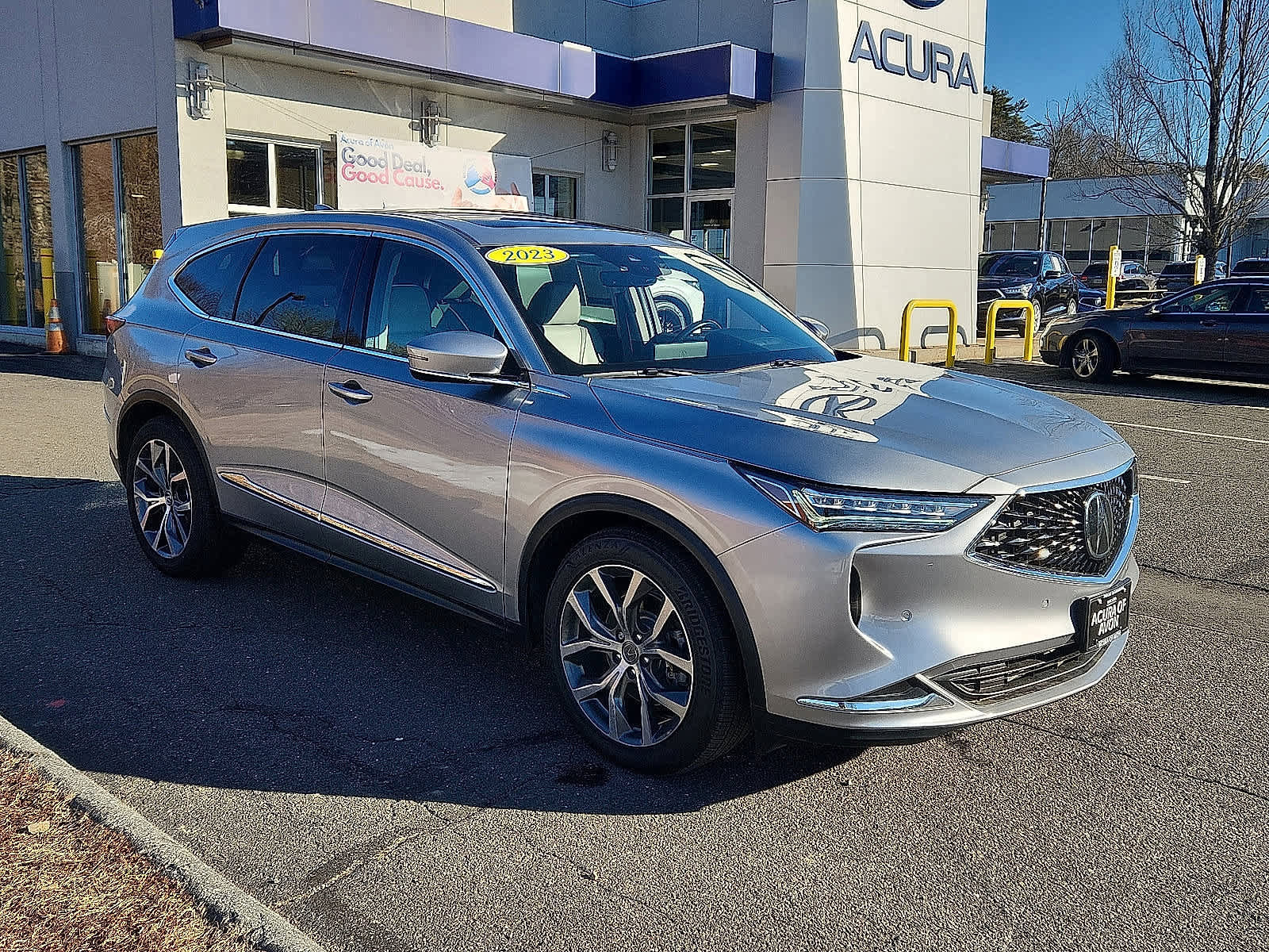 Certified 2023 Acura MDX SH-AWD w/ Technology Package image 4