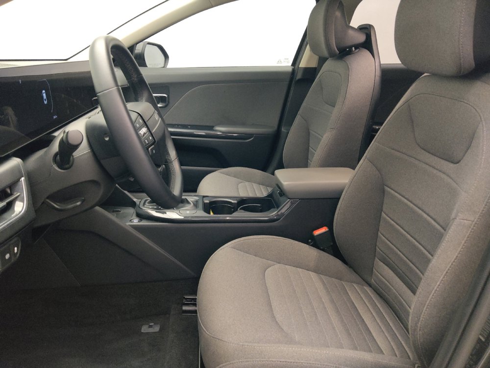 Used 2025 Kia K4 EX FWD image 17
