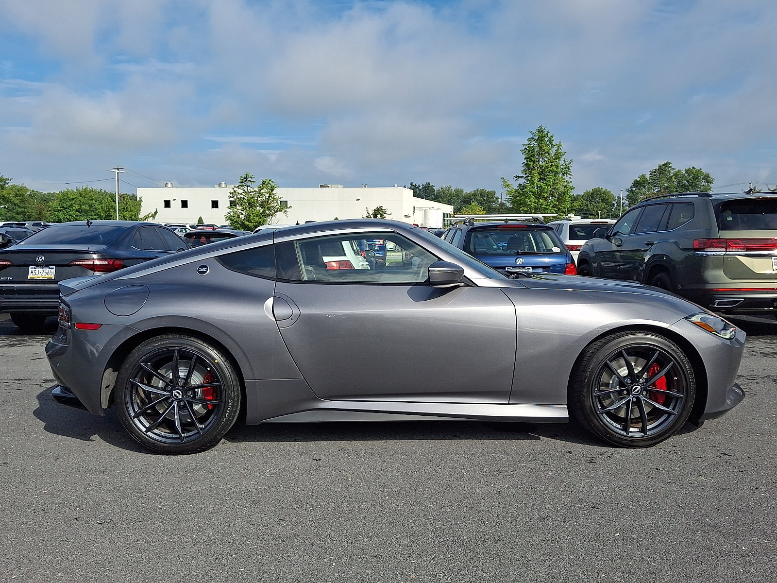 Certified 2024 Nissan Z Performance w/ Floor Mat Package RWD image 7