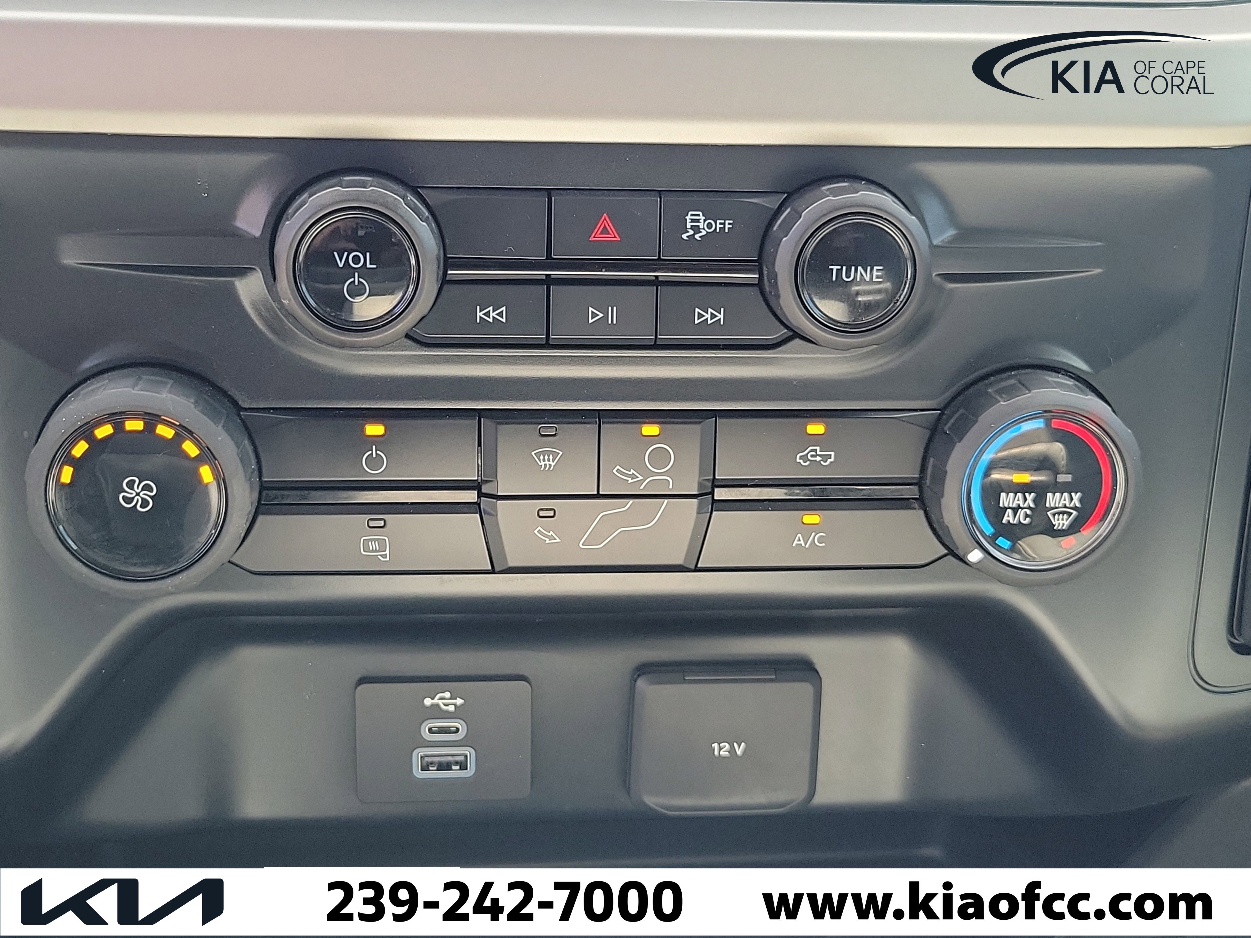 Used 2025 Ford F250 XL AWD/4WD image 29