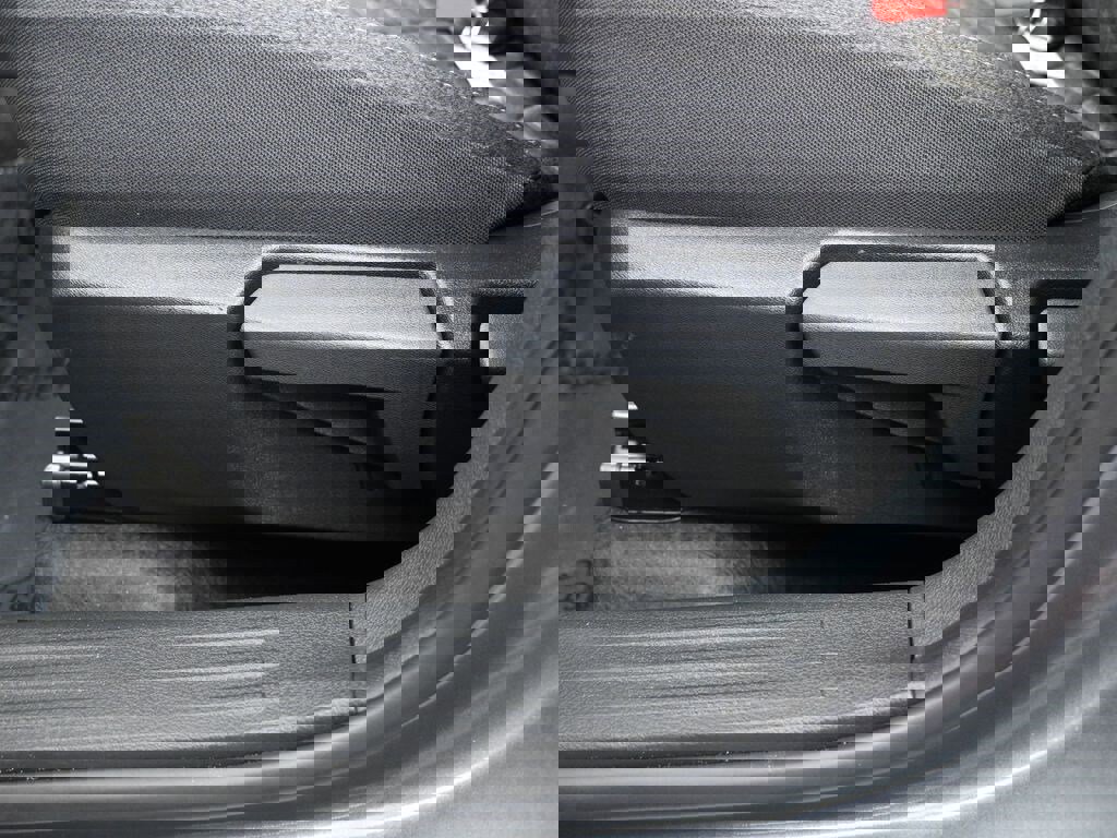 New 2026 Nissan Kicks SV image 12