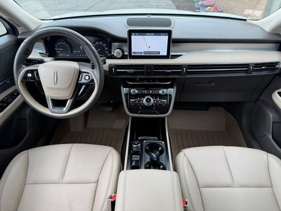 Used 2020 Lincoln Corsair AWD w/ Premium Package image 25