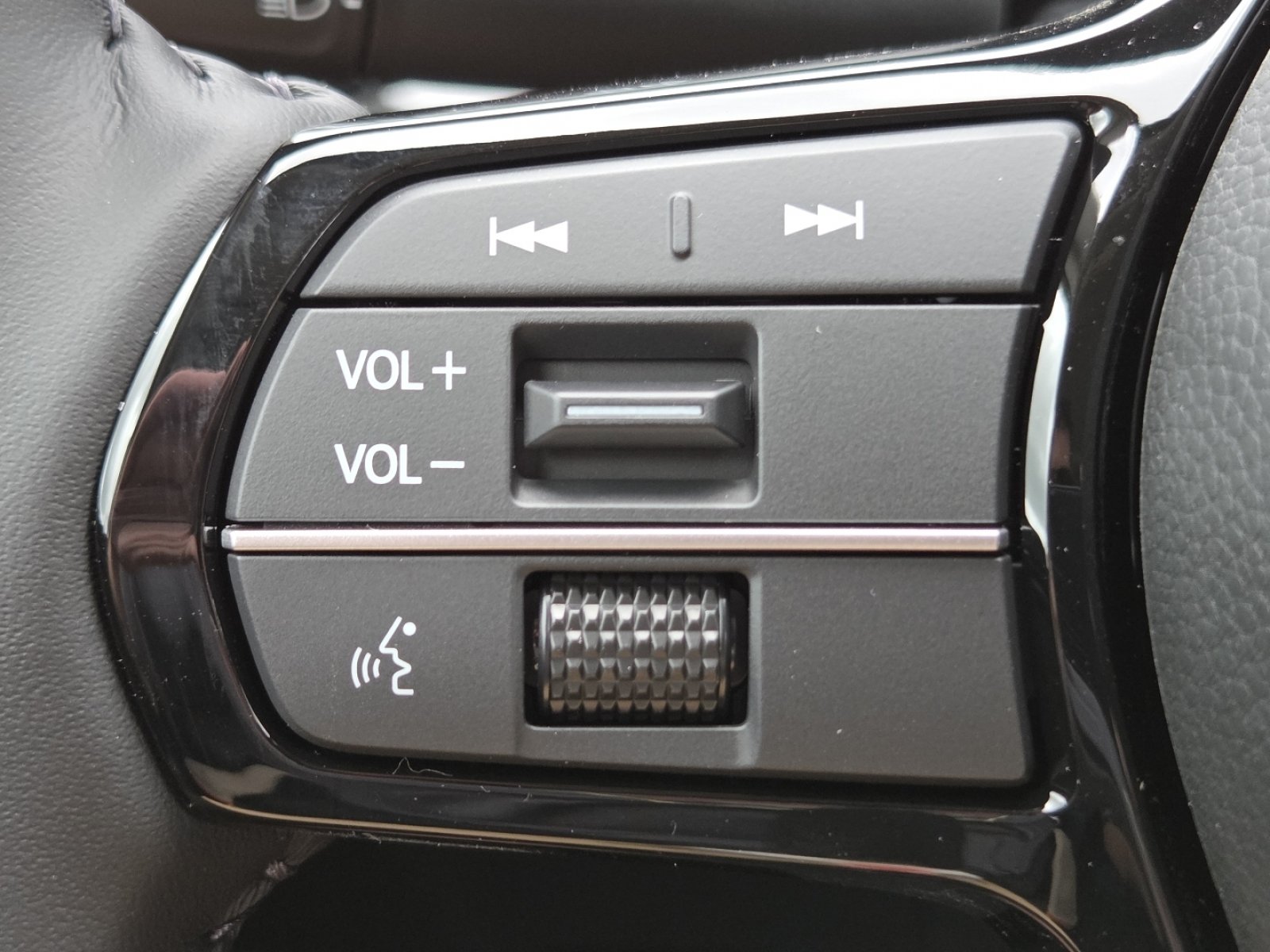 New 2026 Honda CR-V EX-L image 11