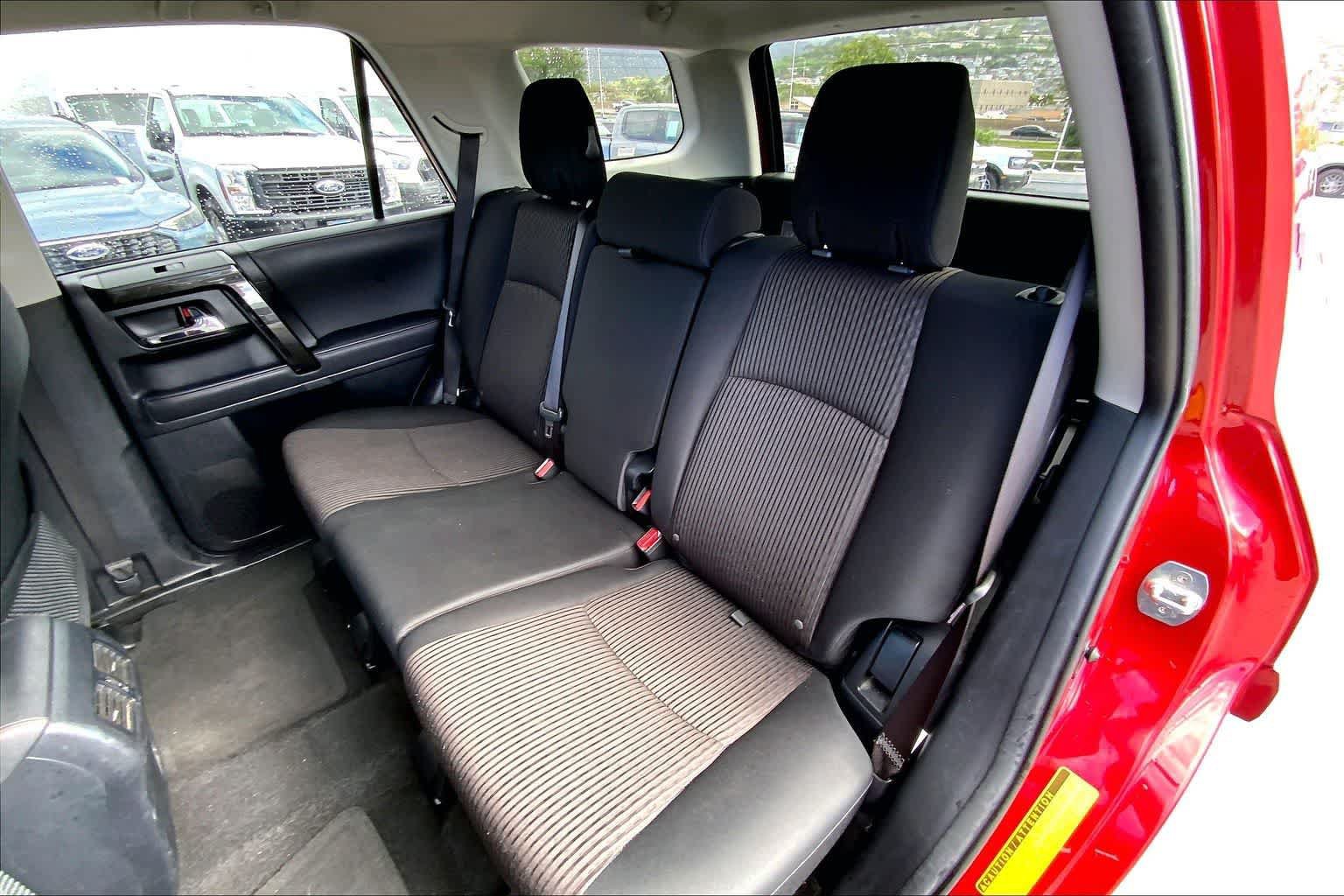 Used 2024 Toyota 4Runner TRD Off-Road AWD/4WD image 29