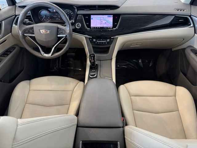 Used 2020 Cadillac XT6 Premium Luxury AWD/4WD image 17
