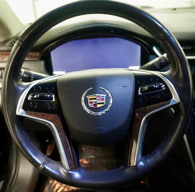 Used 2013 Cadillac XTS Premium image 12