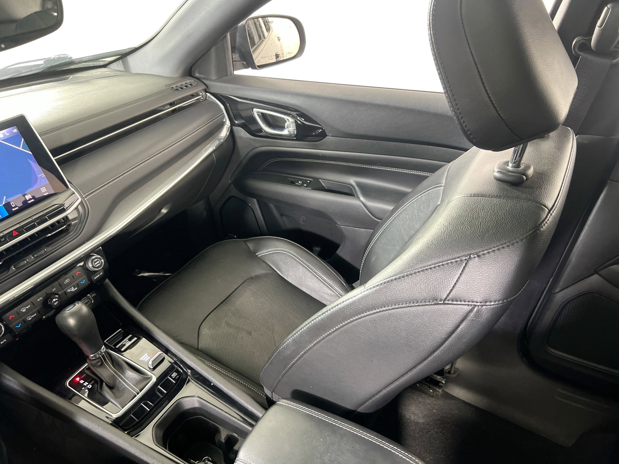 Used 2022 Jeep Compass High Altitude image 25