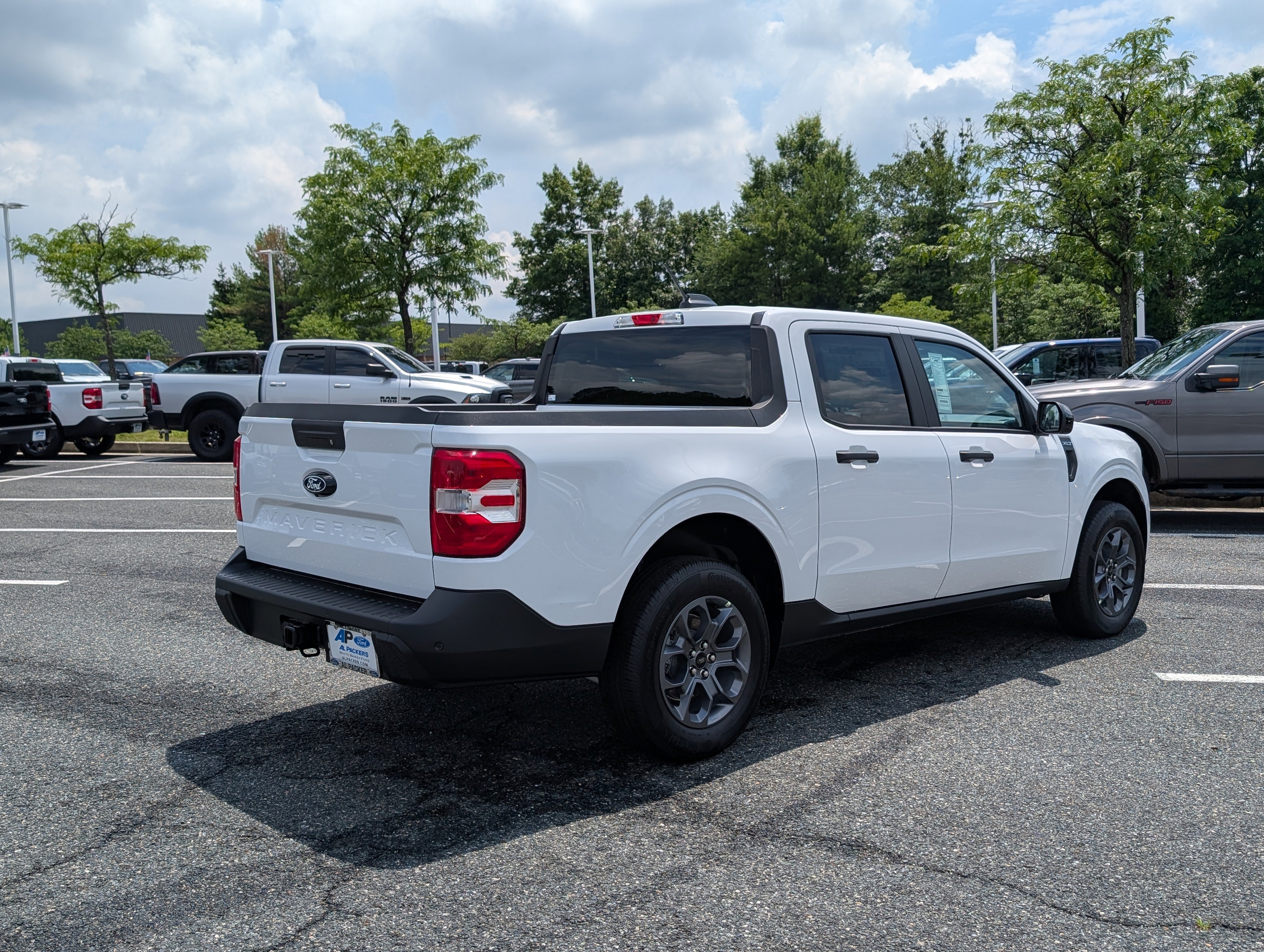 New 2025 Ford Maverick XLT w/ XLT Luxury Package image 3