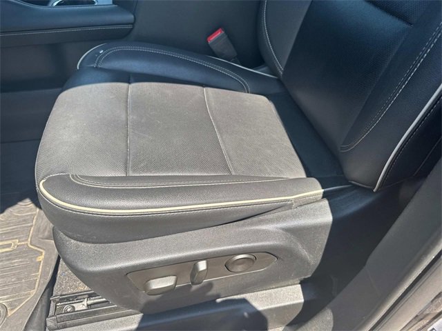 Used 2023 GMC Yukon SLT image 22