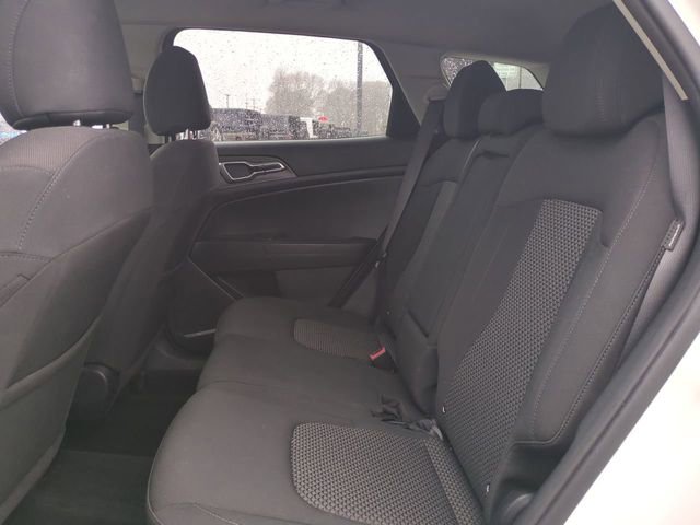 Used 2024 Kia Sportage LX image 14