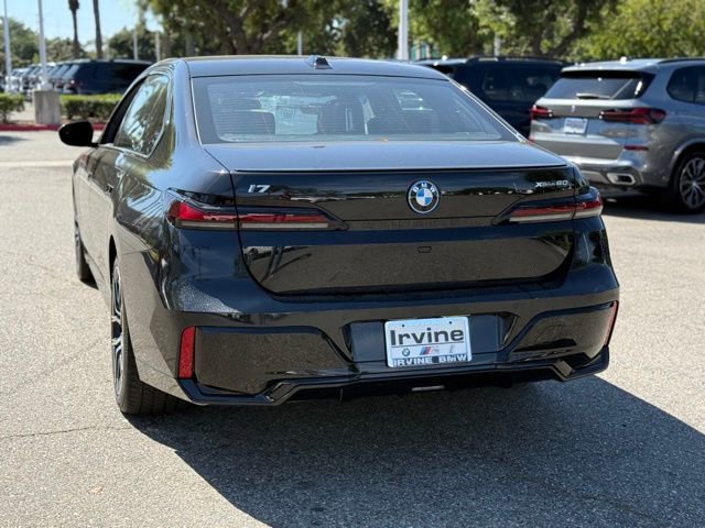 Used 2025 BMW i7 xDrive60 w/ Executive Package image 11