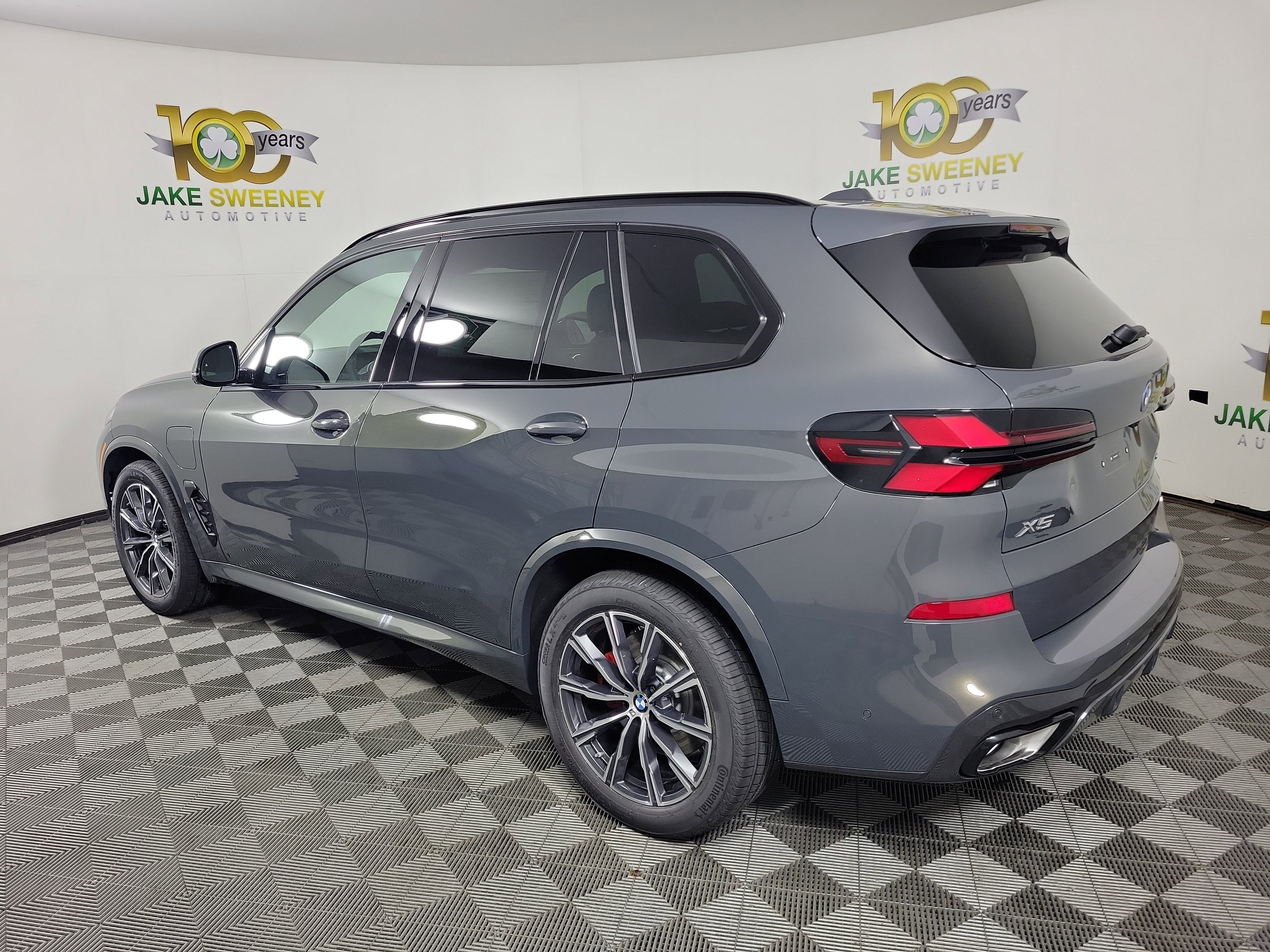 New 2026 BMW X5 xDrive50e AWD/4WD image 5