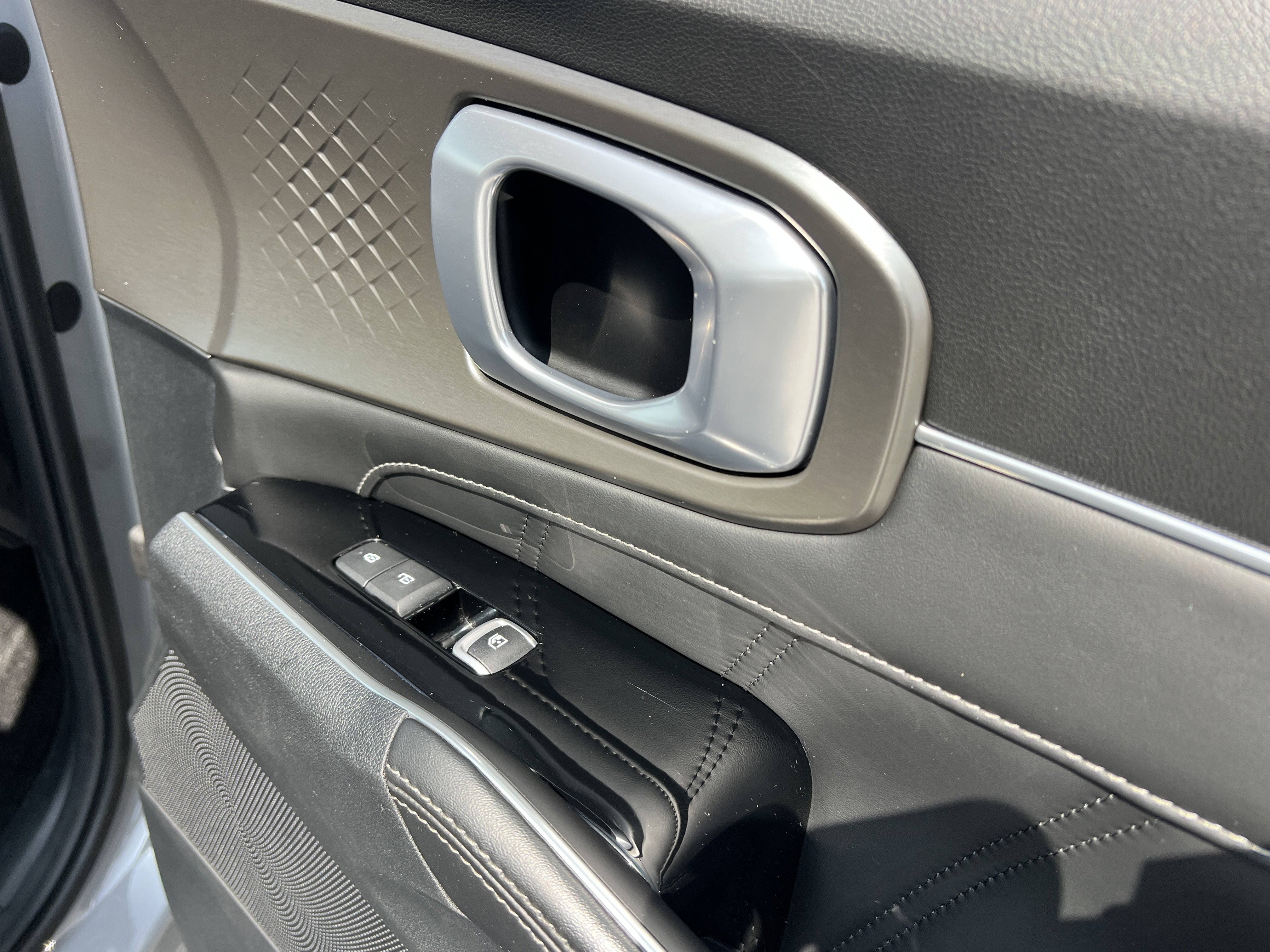 Certified 2022 Kia Sorento SX image 19