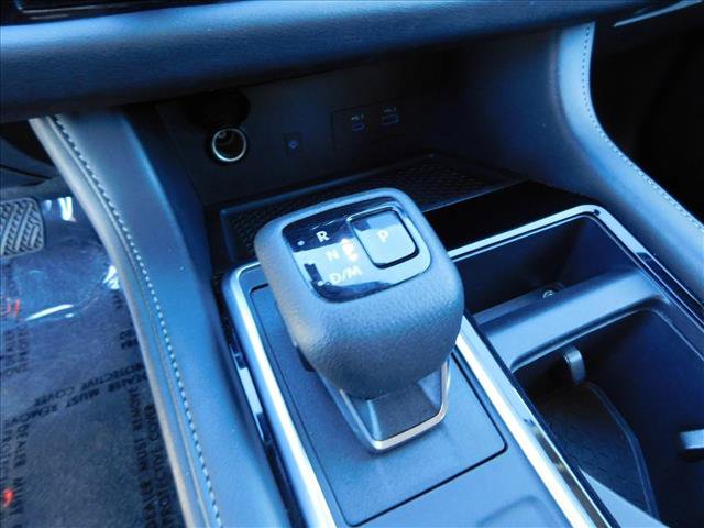 Used 2025 Nissan Pathfinder SL FWD image 18