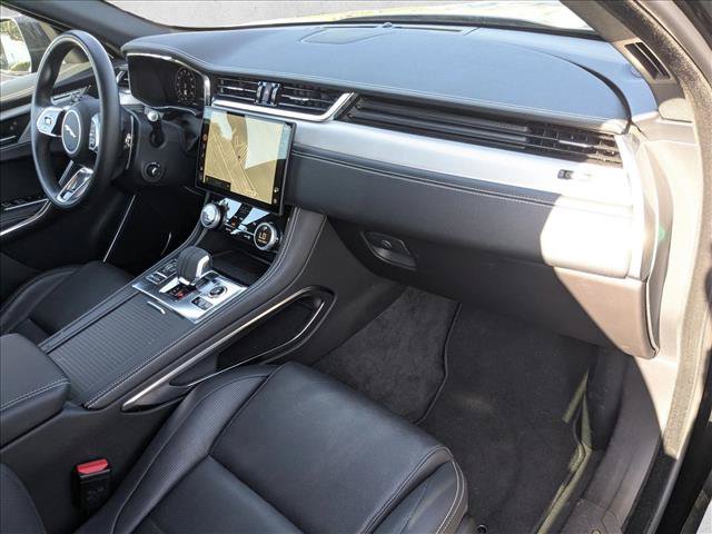 Used 2024 Jaguar F-PACE R-Dynamic S AWD/4WD image 17