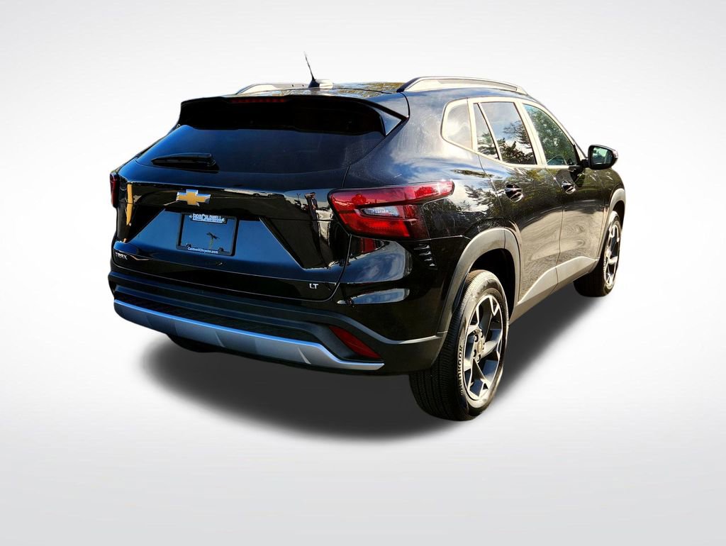 Used 2024 Chevrolet Trax LT image 8