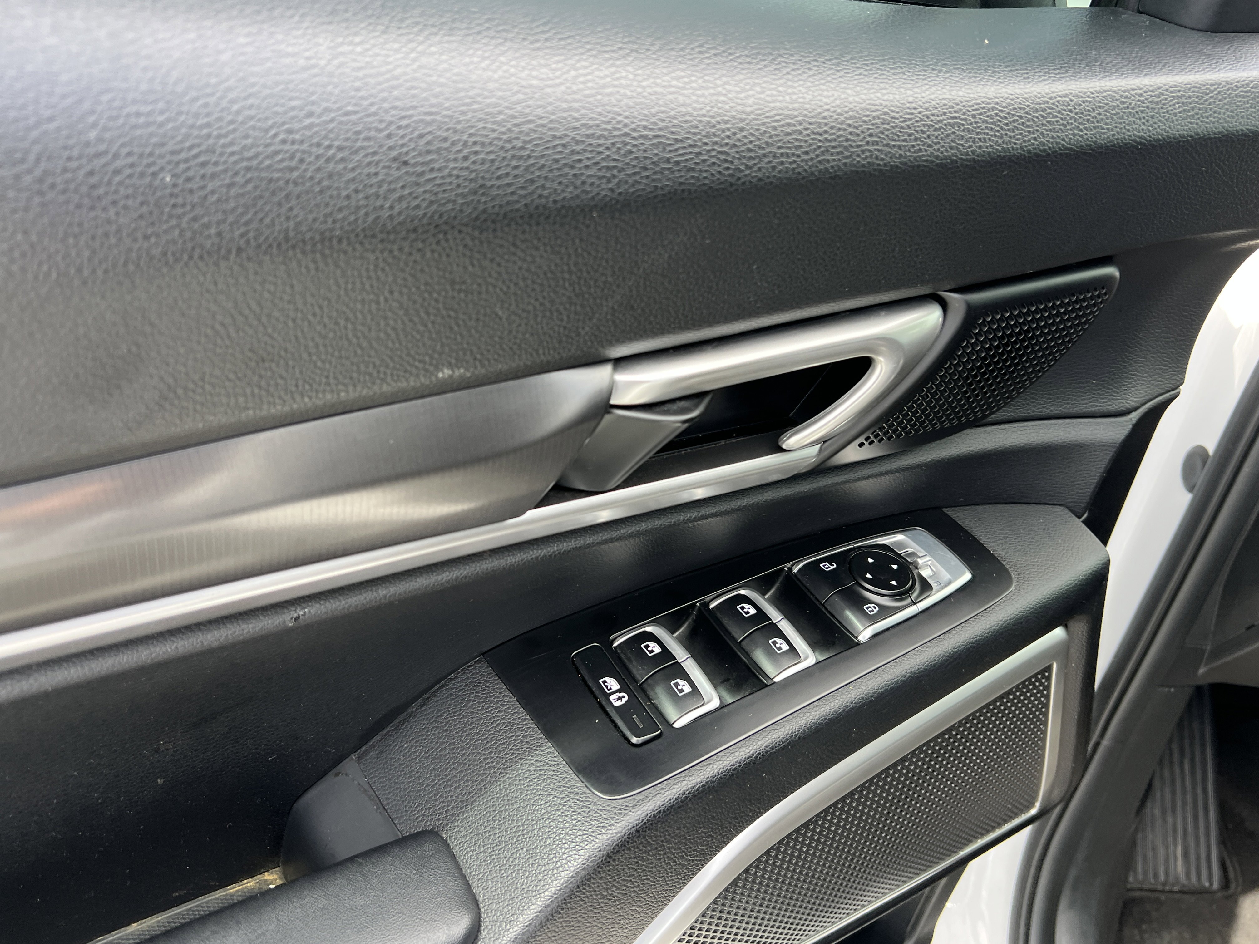 Certified 2023 Kia Telluride S image 24