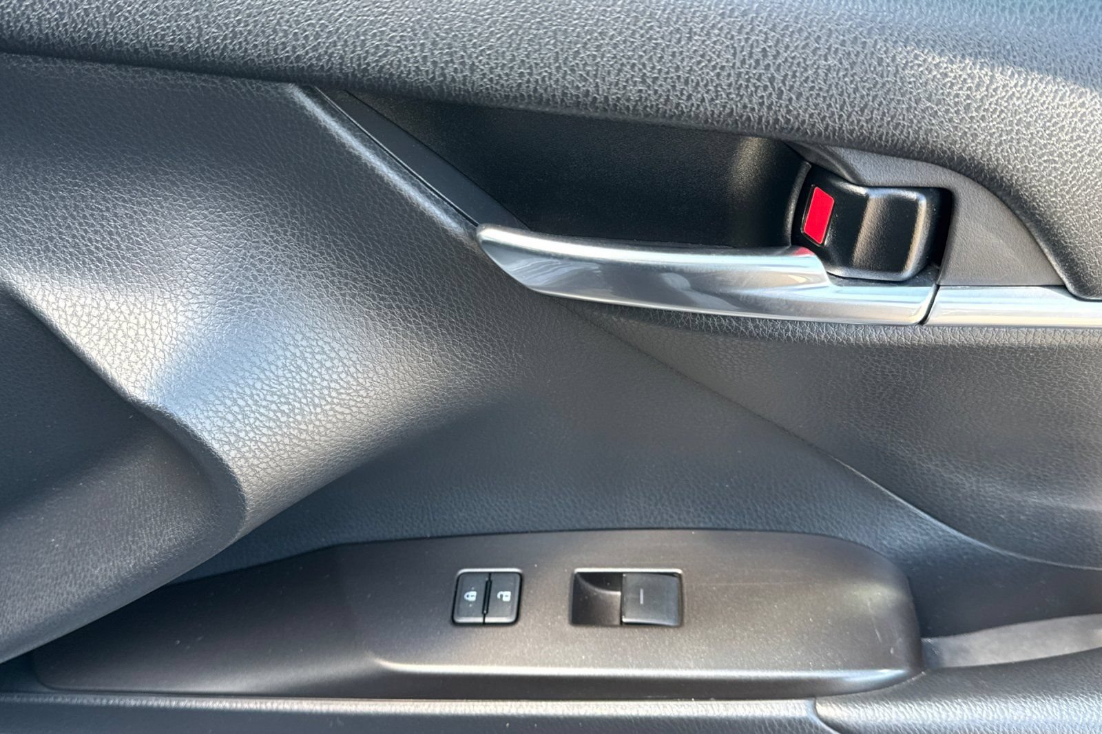 Certified 2022 Toyota Camry SE FWD image 23