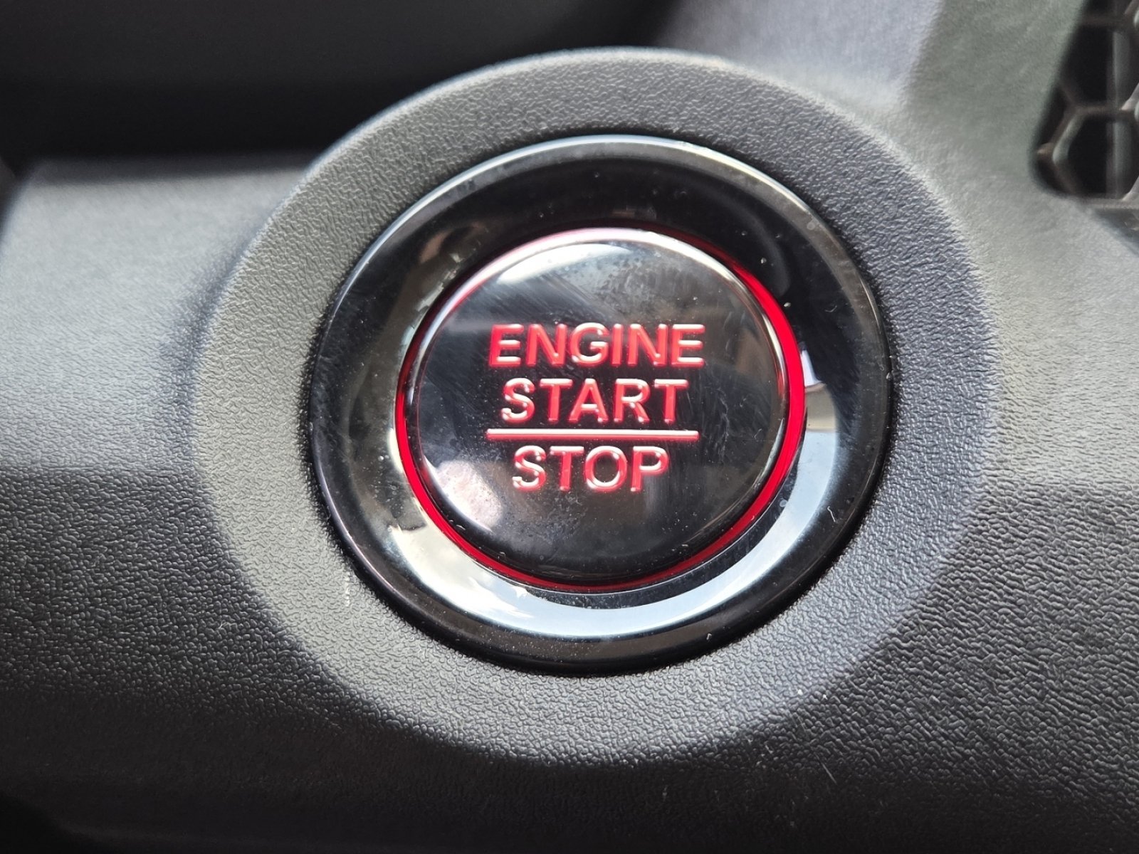 Used 2025 Honda CR-V LX image 32