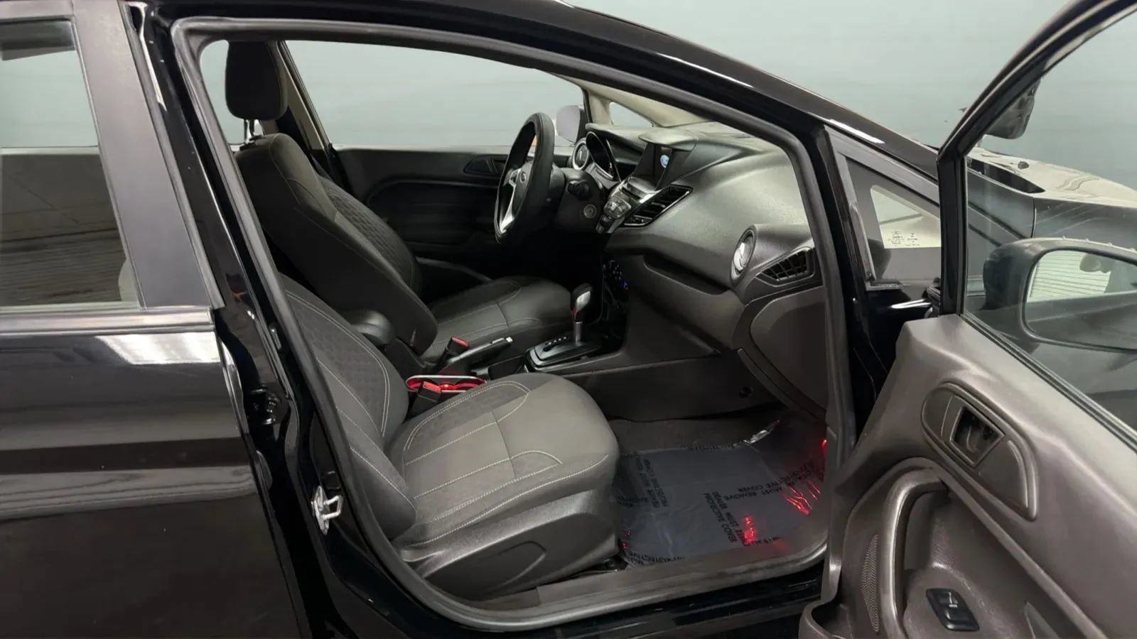 Used 2019 Ford Fiesta SE w/ Equipment Group 201A FWD image 21