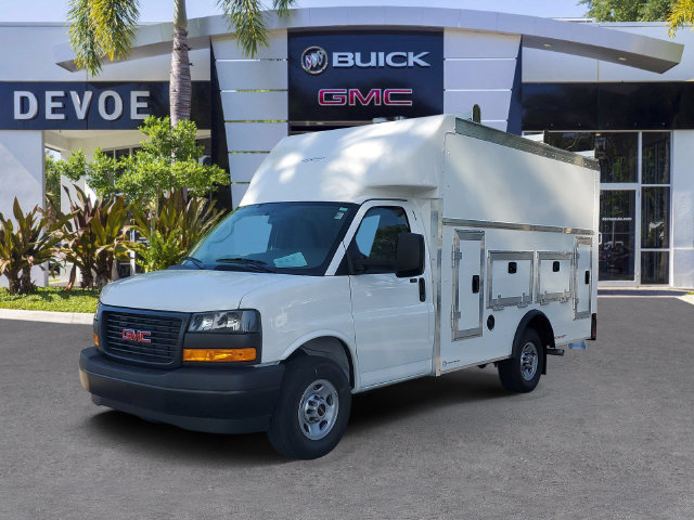 New 2026 GMC Savana 3500 w/ Power Convenience Package RWD image 2