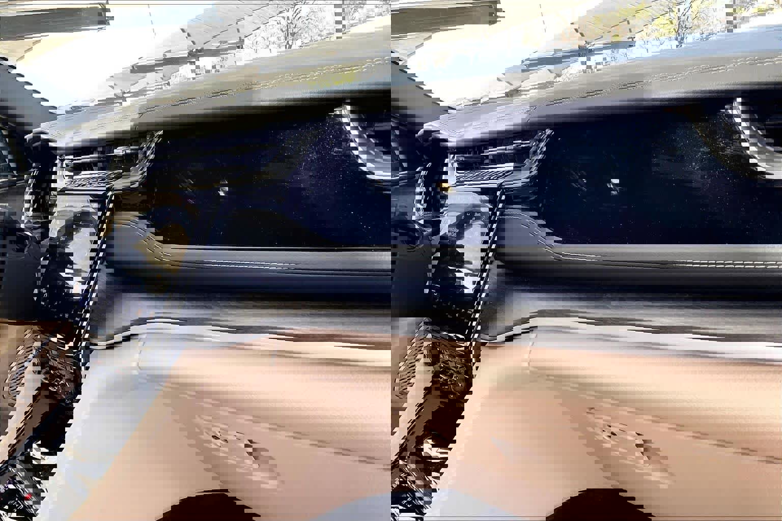 Used 2022 Jeep Grand Cherokee Limited 4xe w/ Luxury Tech Group II image 19