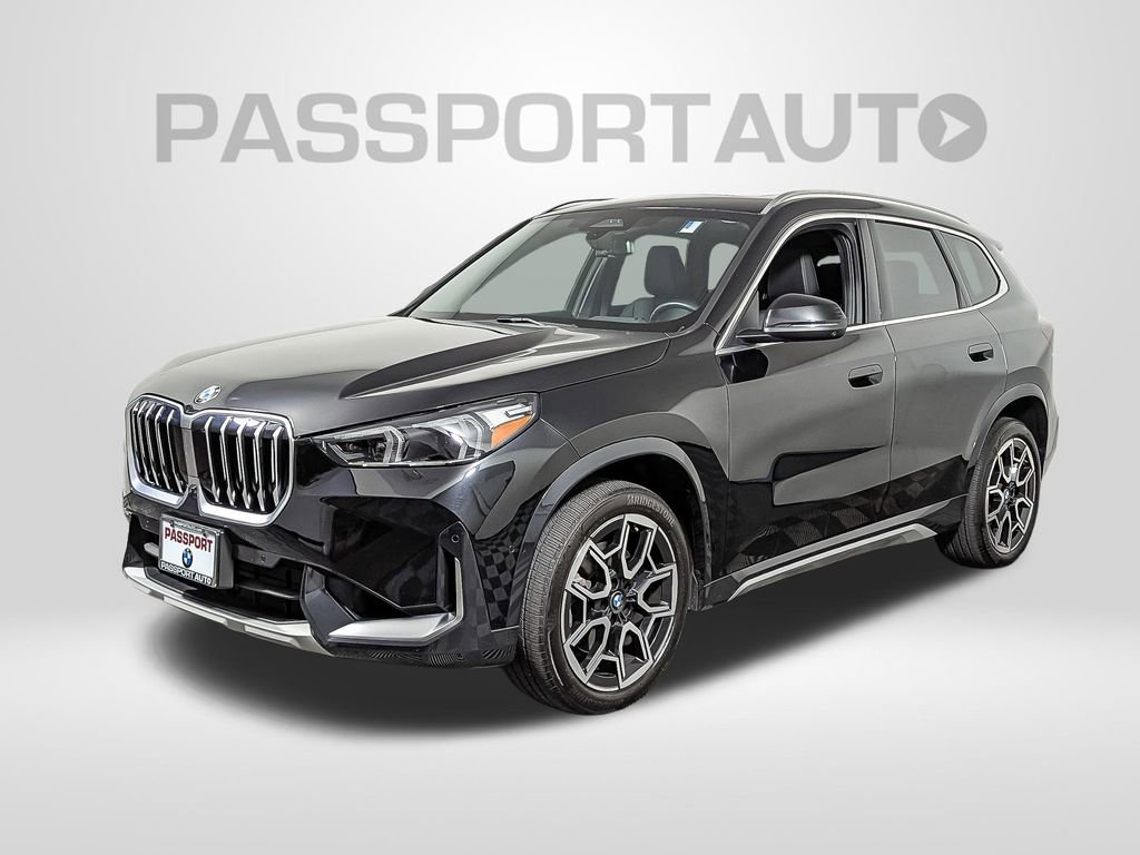 Used 2025 BMW X1 xDrive28i w/ Technology Package image 1