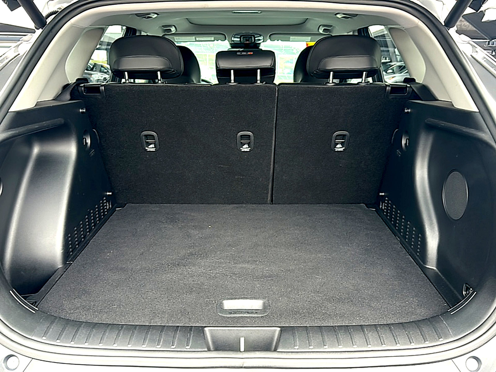 Used 2024 Hyundai Kona Limited image 21